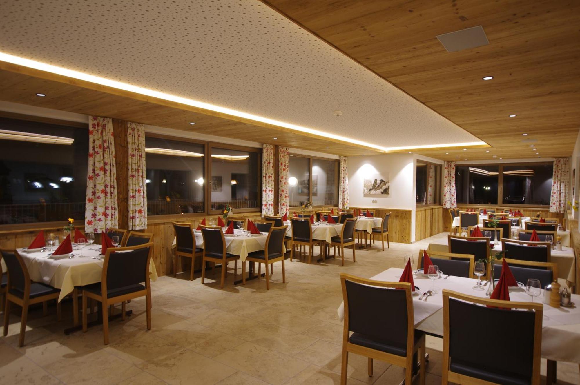 Hotel Burtschahof Buerserberg Ngoại thất bức ảnh