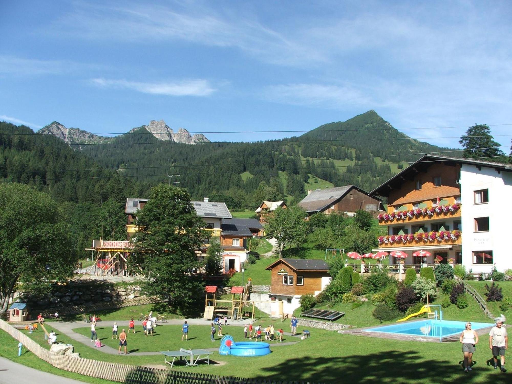 Hotel Burtschahof Buerserberg Ngoại thất bức ảnh
